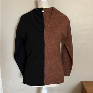 Black and Brown Colorblock V-Neck Sweater Small